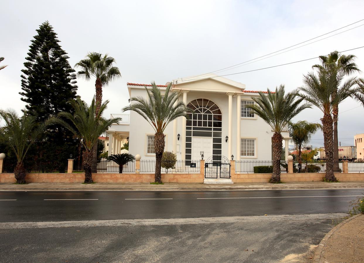 The White House Villa Larnaca Bagian luar foto