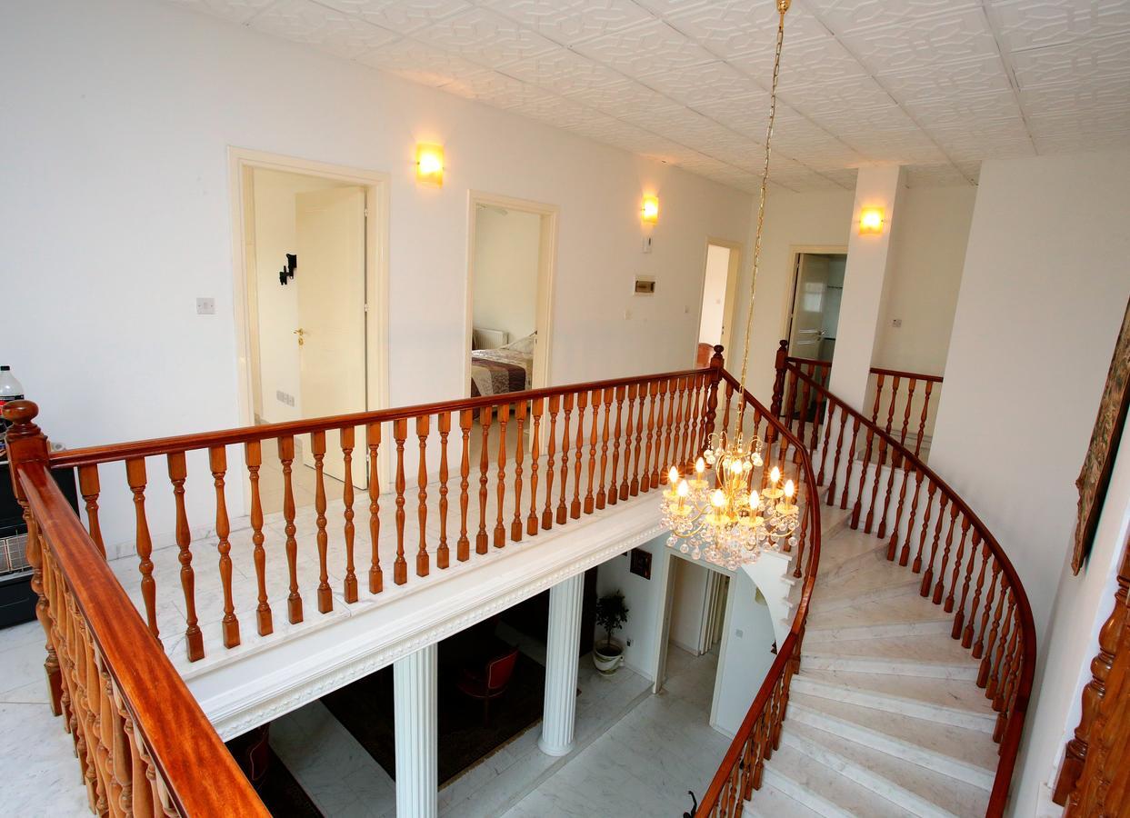 The White House Villa Larnaca Bagian luar foto